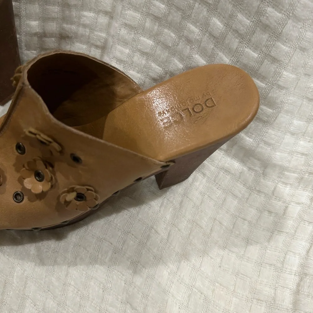Dolce Vita Tan Floral Mules - Picture 3 of 4